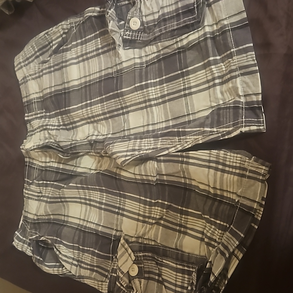 Men's No Boundaries White and Grey Plaid Cargo Shorts Size 36